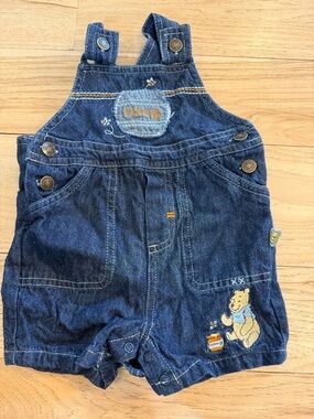 Vintage Disney Winnie the pooh overalls size 3-6 months